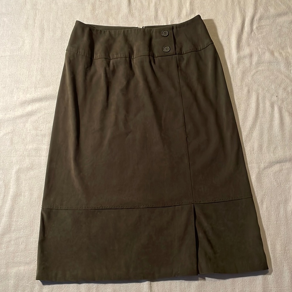 Nortonstudio Stretch Olive Green Skirt size 8. Back zipper